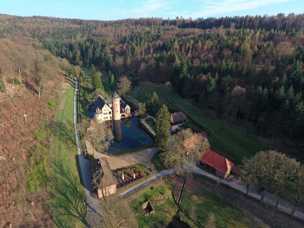 Naturhotel Ruegers Forstgut Mespelbrunn Exteriér fotografie